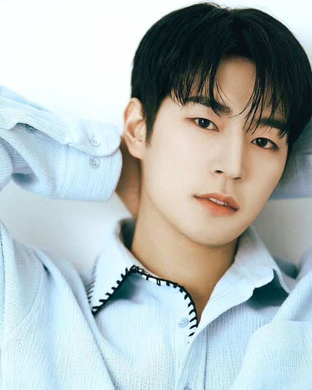 Sosok Park Seo Ham yang tengah naik daun dan pernah menjadi trainee di JYPE.