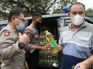 Lokasi Booster COVID-19 Ramai, Gegara Hadiah Minyak Goreng atau Ingin Mudik?