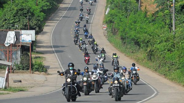 Bruuumm... Ratusan Moge Ngegas di Jambi