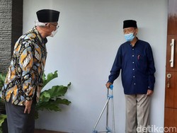 Sempat Dirawat di RS-Dijenguk Jokowi, Buya Syafii: Saya Masih Lemas