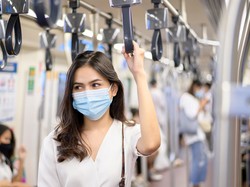 Aturan PCR-Antigen Dihapus, Warga 18+ Wajib Booster Saat Naik Transportasi Umum