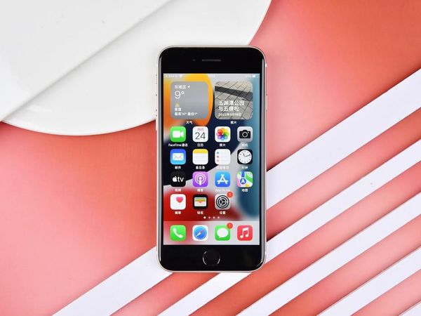 Lebih dekat iPhone SE 2022, HP 5G Termurah Apple Rp 6 Jutaan
