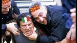 Italia Tak ke Piala Dunia, Ramai Lagi Meme Chiellini Tarik Saka