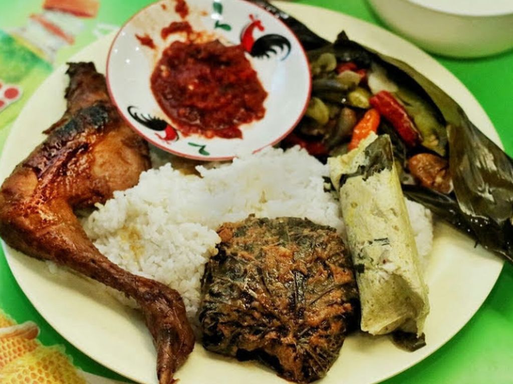 Pasar Cihapit Bandung Punya Kuliner Enak, Ada Surabi hingga Warsun Legendaris