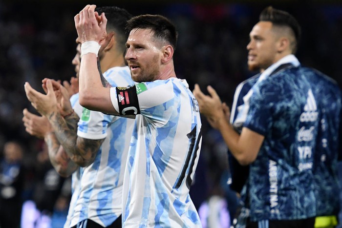 BUENOS AIRES, ARGENTINA - MARCH 25: Lionel Messi of Argentina celebrates after winning the FIFA World Cup Qatar 2022 qualification match between Argentina and Venezuela at Estadio Alberto J. Armando on March 25, 2022 in Buenos Aires, Argentina. (Photo by Marcelo Endelli/Getty Images)