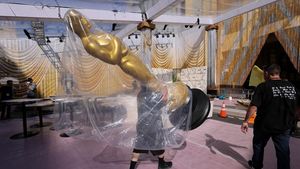 Melihat Kesibukan Persiapan Jelang Oscar 2022