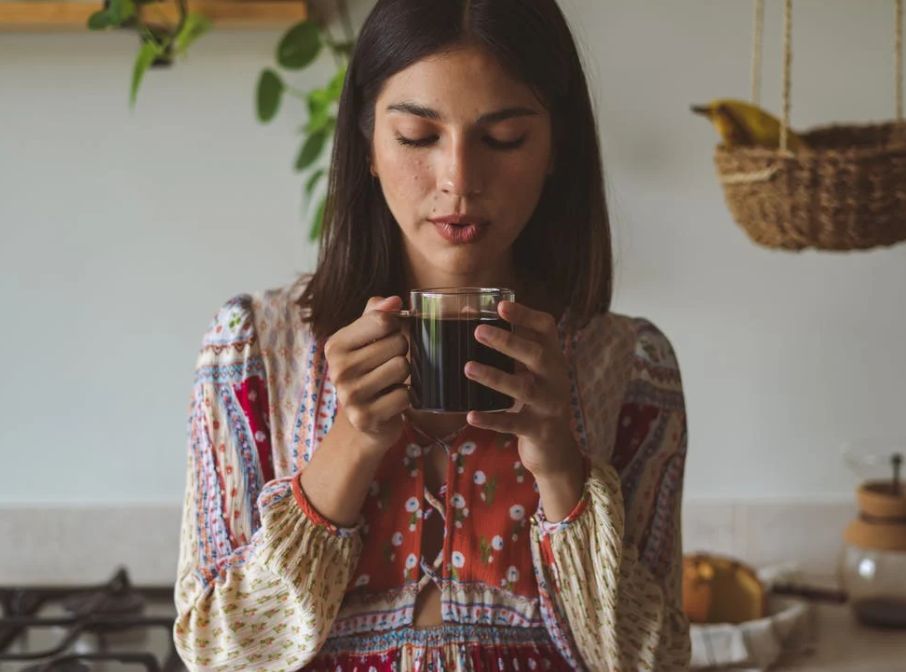 Menahan Diri dari Konsumsi Kopi Berlebih