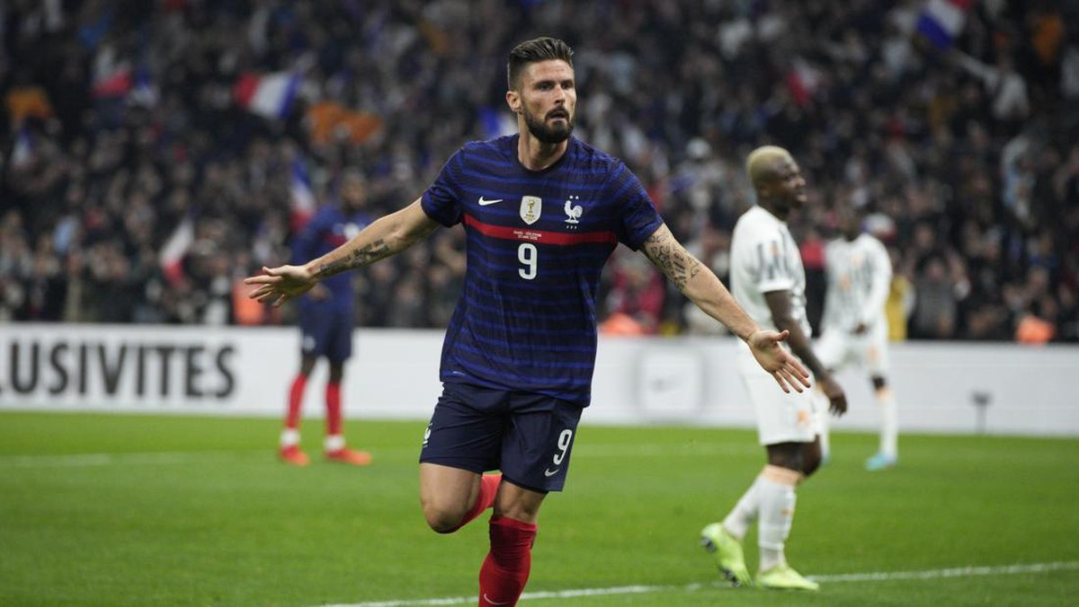 Olivier Giroud merapat ke rekor Thierry Henry. (Foto: AP/Daniel Cole)