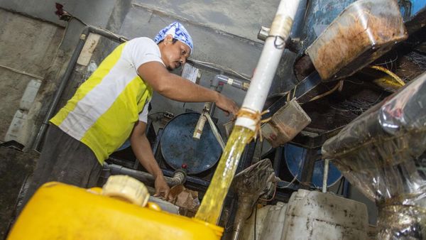 Pemesanan Minyak Goreng di Jawa Barat Bakal Pakai Aplikasi