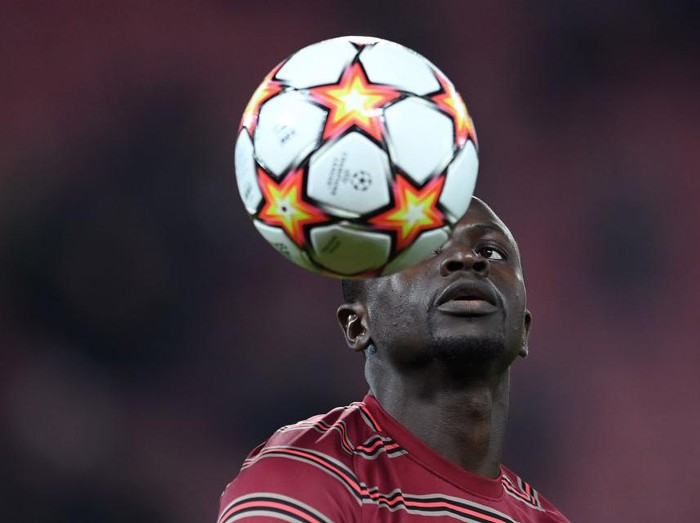 LIVERPOOL, ENGLAND - MARCH 08: Sadio Mane of Liverpool warms up before the UEFA Champions League Round Of Sixteen Leg Two match between Liverpool FC and FC Internazionale at Anfield on March 08, 2022 in Liverpool, England. (Photo by Michael Regan/Getty Images)