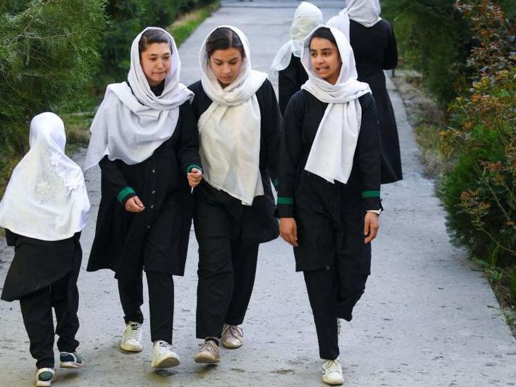 Taliban Batal Izinkan Anak Perempuan Afghanistan Bersekolah, PBB Sangat Kecewa