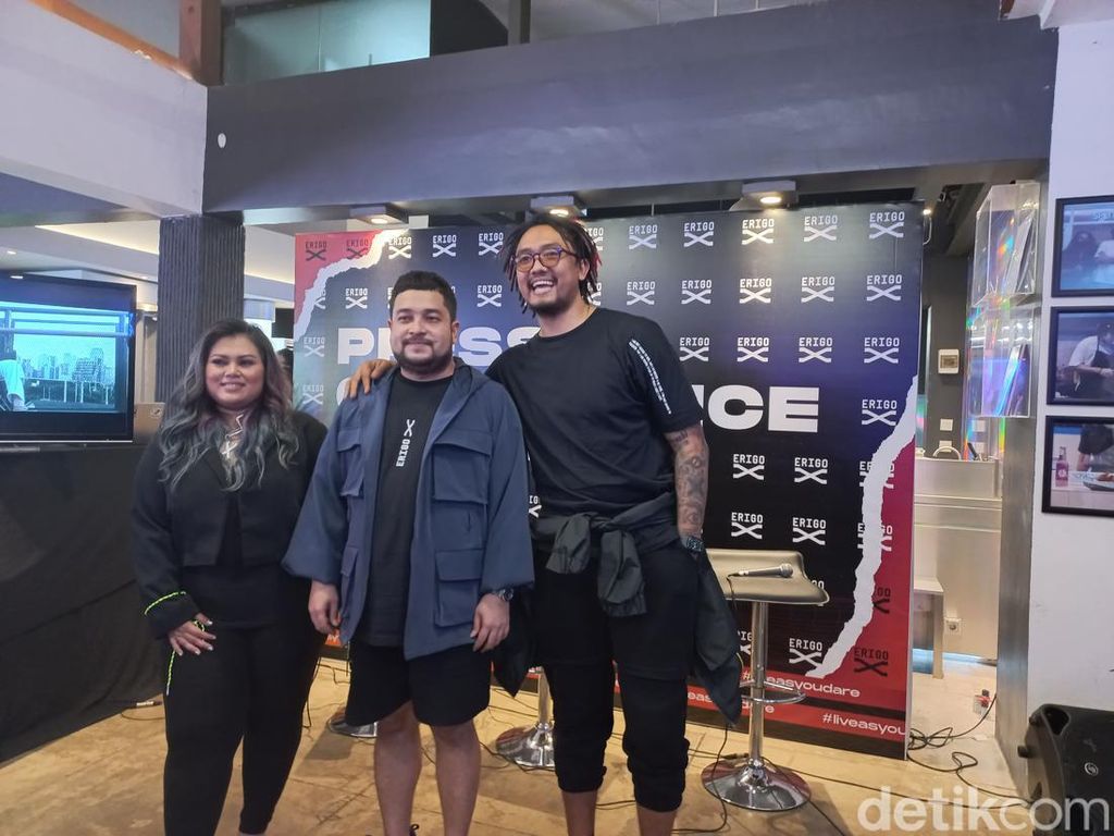 CEO Erigo Keluarkan Armor Baru, Uus Ngerasa Lebih Trendy CEO Erigo Keluarkan Armor Baru, Uus Ngerasa Lebih Trendy