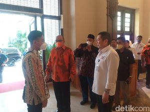 Mengulik Isi Pertemuan Gibran Rakabuming dan Hary Tanoe di Jogja Mengulik Isi Pertemuan Gibran Rakabuming dan Hary Tanoe di Jogja