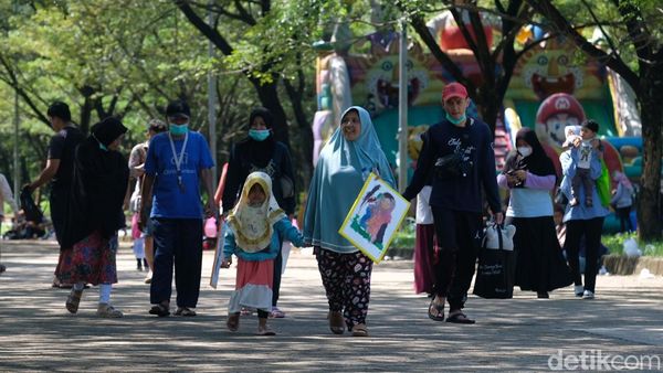Akhir Pekan, Area CFD di Tangsel Ramai Didatangi Warga