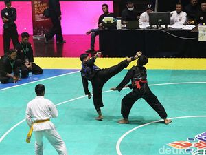 Mengenal Tendangan Lurus dalam Pencak Silat dan Cara Melakukannya Mengenal Tendangan Lurus dalam Pencak Silat dan Cara Melakukannya