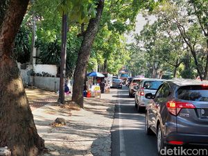 Arus Balik Wisatawan, Lalu Lintas Lembang-Bandung Padat