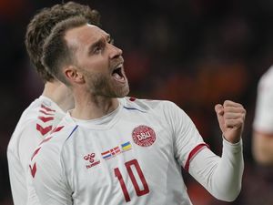 287 Hari Usai Kolaps di Lapangan, Eriksen Cetak Gol Lagi 287 Hari Usai Kolaps di Lapangan, Eriksen Cetak Gol Lagi