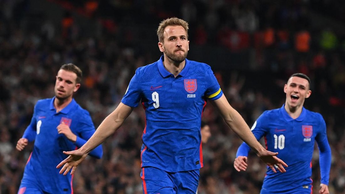 Harry Kane ditantang pecahkan rekor gol Wayne Rooney di final Piala Dunia 2022 (REUTERS/DYLAN MARTINEZ)