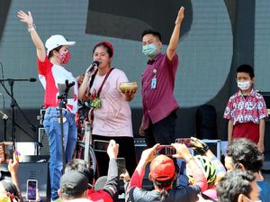 Mbak Rara Pawang Hujan Mandalika Muncul di Acara PDIP Mbak Rara Pawang Hujan Mandalika Muncul di Acara PDIP