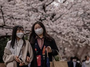 Pemerintah Jepang Sediakan Pelatihan Kencan ke Warga Demi Atasi Resesi Seks