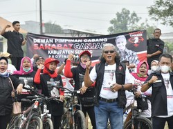 Dukung Ganjar, Komunitas Gowes di Banten Gelar Deklarasi-Bagi Sembako