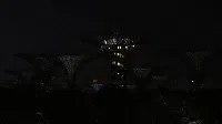 Saat Monumen Dunia Gelap Gulita di Peringatan Earth Hour 2022