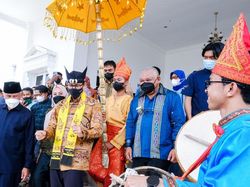 Saat Menparekraf Dicurhati Pokdarwis se-Sumatra Barat