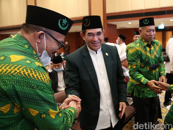 Hamdan Zoelva Hadiri Pelantikan DPP Syarikat Islam