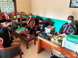 Dispendikbud Berikan Dukungan Moral 2 Siswa SMP Pasuruan Korban Penganiayaan