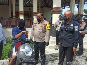 2 Begal Sadis Bersenjata Bendo di Demak Dibekuk, Lainnya Buron 2 Begal Sadis Bersenjata Bendo di Demak Dibekuk, Lainnya Buron