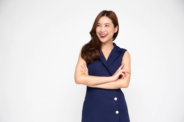 Ilustrasi senyum bahagia/ Foto: Freepik.com/ comzeal Ilustrasi senyum bahagia/ Foto: Freepik.com/ comzeal