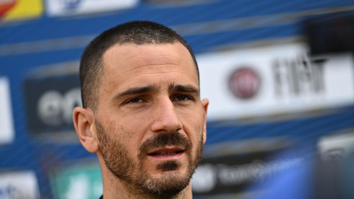 FLORENCE, ITALY - MARCH 28: Leonardo Bonucci of Italy speaks with the media during press conference at Centro Tecnico Federale di Coverciano on March 28, 2022 in Florence, Italy. (Photo by Claudio Villa/Getty Images)