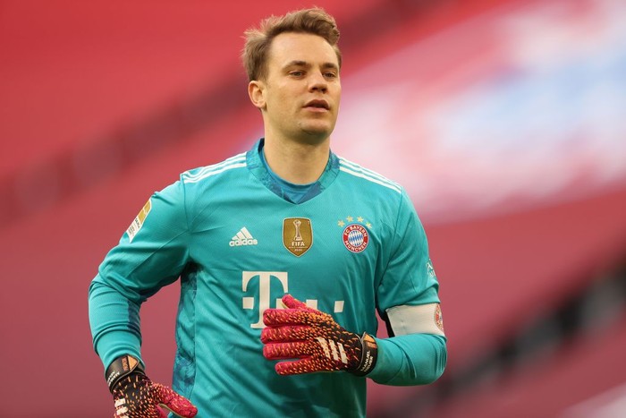 Manuel Neuer MUNICH, GERMANY - SEPTEMBER 18: Manuel Neuer of FC Bayern München celebrates after winning the Bundesliga match between FC Bayern München and VfL Bochum at Allianz Arena on September 18, 2021 in Munich, Germany. (Photo by Alexander Hassenstein/Getty Images)