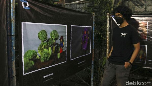 Menikmati Pameran Foto Lorong Kisah di Jakarta