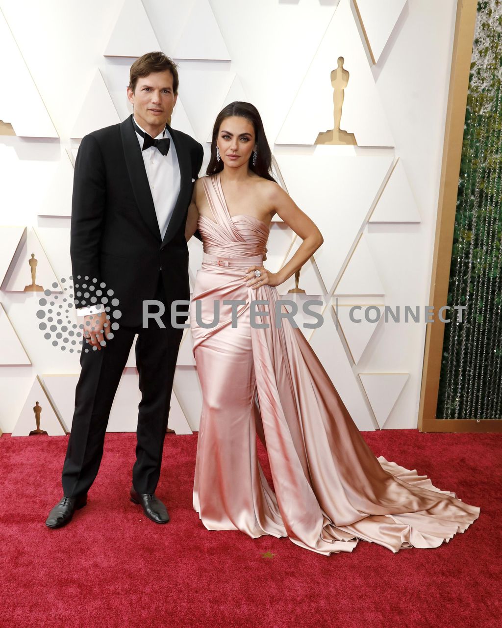 94th Academy Awards (Oscars) - Red Carpet ArrivalsFeaturing: Ashton Kutcher, Mila KunisWhere: Los Angeles, California, United StatesWhen: 28 Mar 2022Credit: Abby Grant/Cover Images