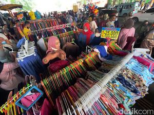 Pedagang Gembira, Pasar Tanah Abang Kembali Ramai Jelang Ramadan