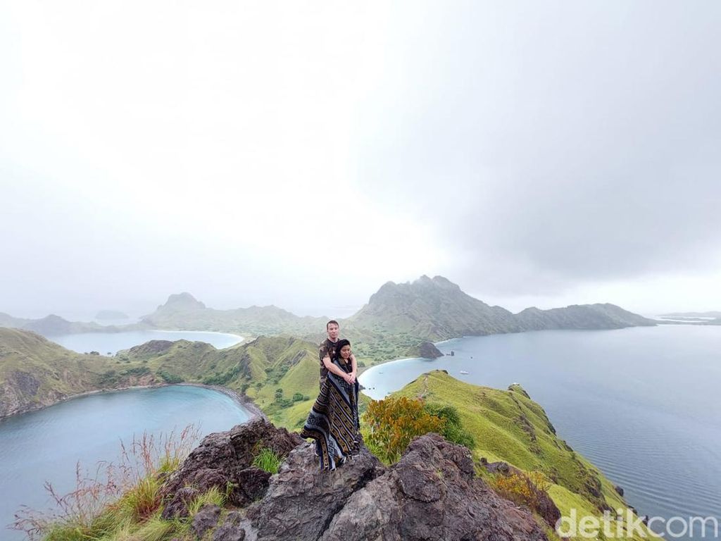 Pulau Padar di Labuan Bajo Saat Hujan, Hijau Banget! Pulau Padar di Labuan Bajo Saat Hujan, Hijau Banget!