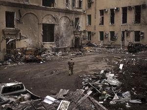 Kondisi Warga Kritis, Tak Ada Koridor Kemanusiaan di Mariupol Kondisi Warga Kritis, Tak Ada Koridor Kemanusiaan di Mariupol