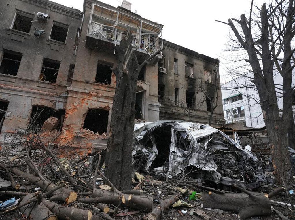 Rudal Rusia Hantam Apartemen di Donbas Ukraina, 15 Orang Tewas