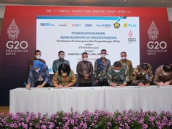 Gandeng Himbara, PLN Gencar Bangun SPBU Listrik di Tanah Air