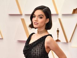 Setelah Didukung Netizen, Rachel Zegler Akhirnya Tampil Juga di Oscar 2022