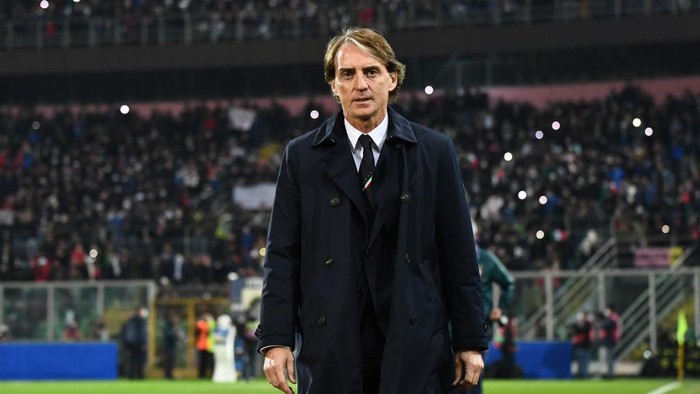 PALERMO, ITALY - MARCH 24: Head coach Italy Roberto Mancini looks on during the 2022 FIFA World Cup Qualifier knockout round play-off match between Italy and North Macedonia at Friends arena on March 24, 2022 in Palermo, Italy. (Photo by Claudio Villa/Getty Images)