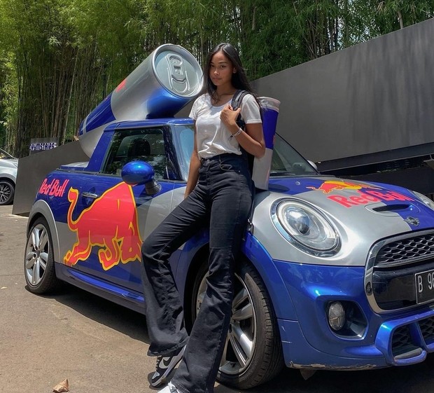 Sarah INTM 2 masih berstatus mahasiswi/Foto: Instagram.com/sarahtumiwa profil model Sarah Tumiwa juara INTM cycle 2