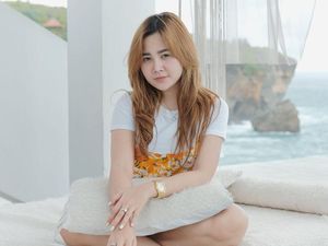 Heboh Selebgram Yeni Ame Jadi Korban Premanisme di Stasiun Poncol Semarang Heboh Selebgram Yeni Ame Jadi Korban Premanisme di Stasiun Poncol Semarang