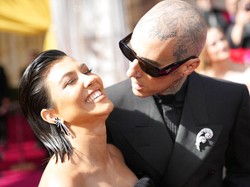 Kondisi Terkini Kourtney Kardashian Pasca Dilarikan ke RS hingga Jalani Fetal Surgery