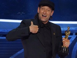 Pria Tuli Pertama di Best Supporting Actor Oscar 2022, Troy Kotsur: Aku Bisa!