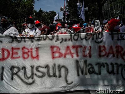 Gegara Polusi Batu Bara, Warga Marunda Geruduk Kantor Gubernur DKI