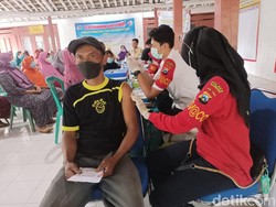 Warga di Bojonegoro Dibentengi Vaksin COVID-19 Jelang Ramadan