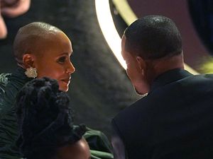 Bersuara Usai Viral Will Smith Tampar Chris Rock, Jada Singgung Penyembuhan Bersuara Usai Viral Will Smith Tampar Chris Rock, Jada Singgung Penyembuhan