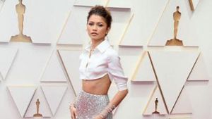 Daftar Artis Berbusana Terbaik Oscar 2022, Zendaya Hingga Mila Kunis